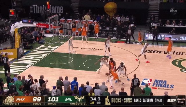 华体会体育-决胜时刻钳断布克 霍勒迪将雄鹿旗帜插上天王山