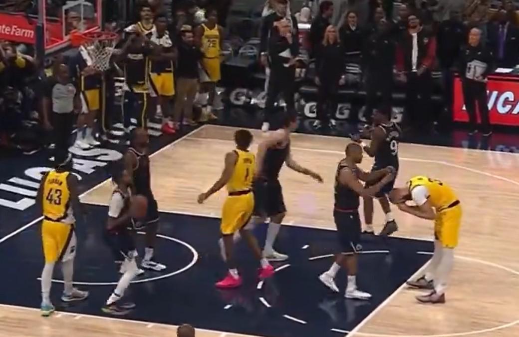 华体会HTH-明着摆烂？步行者0.1秒落后1分获2罚，赫夫两罚不中送走比赛